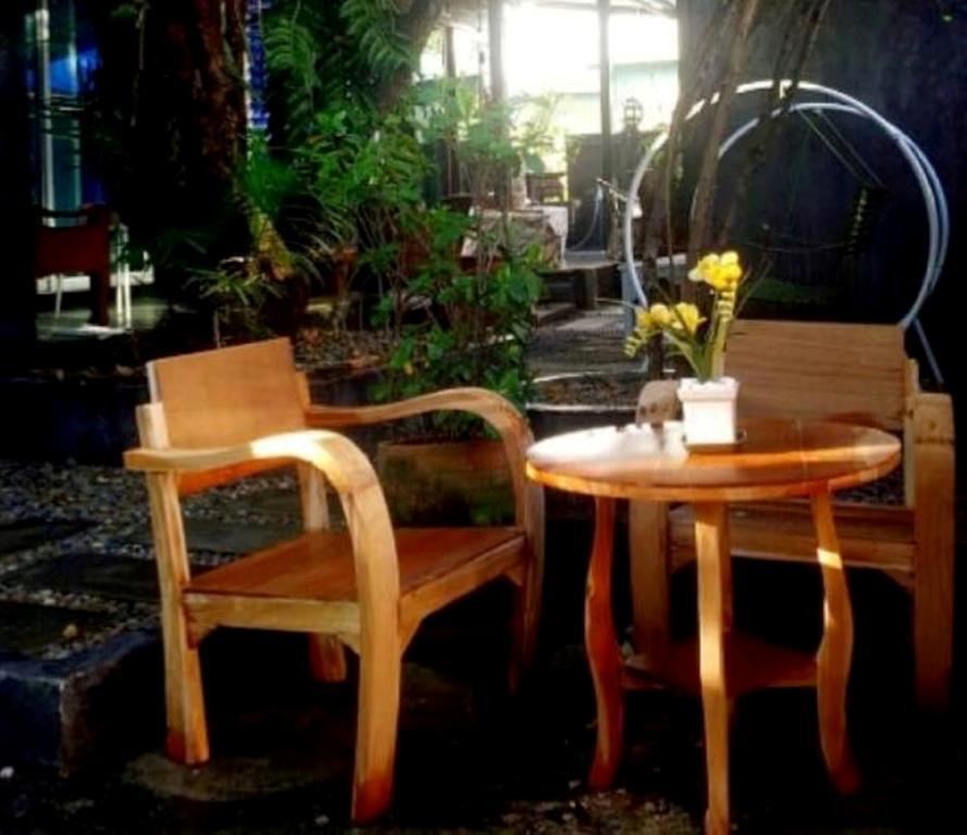 צ'יאנג מאי The Old Car Guesthouse מראה חיצוני תמונה