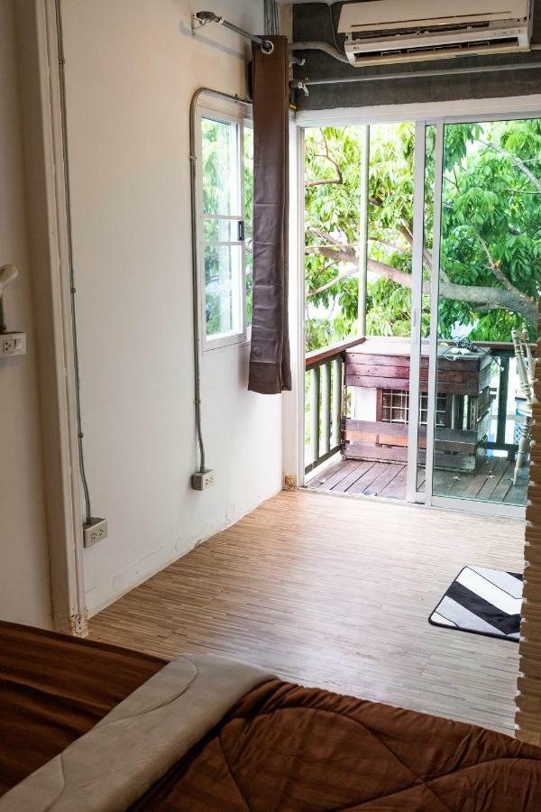 צ'יאנג מאי The Old Car Guesthouse מראה חיצוני תמונה